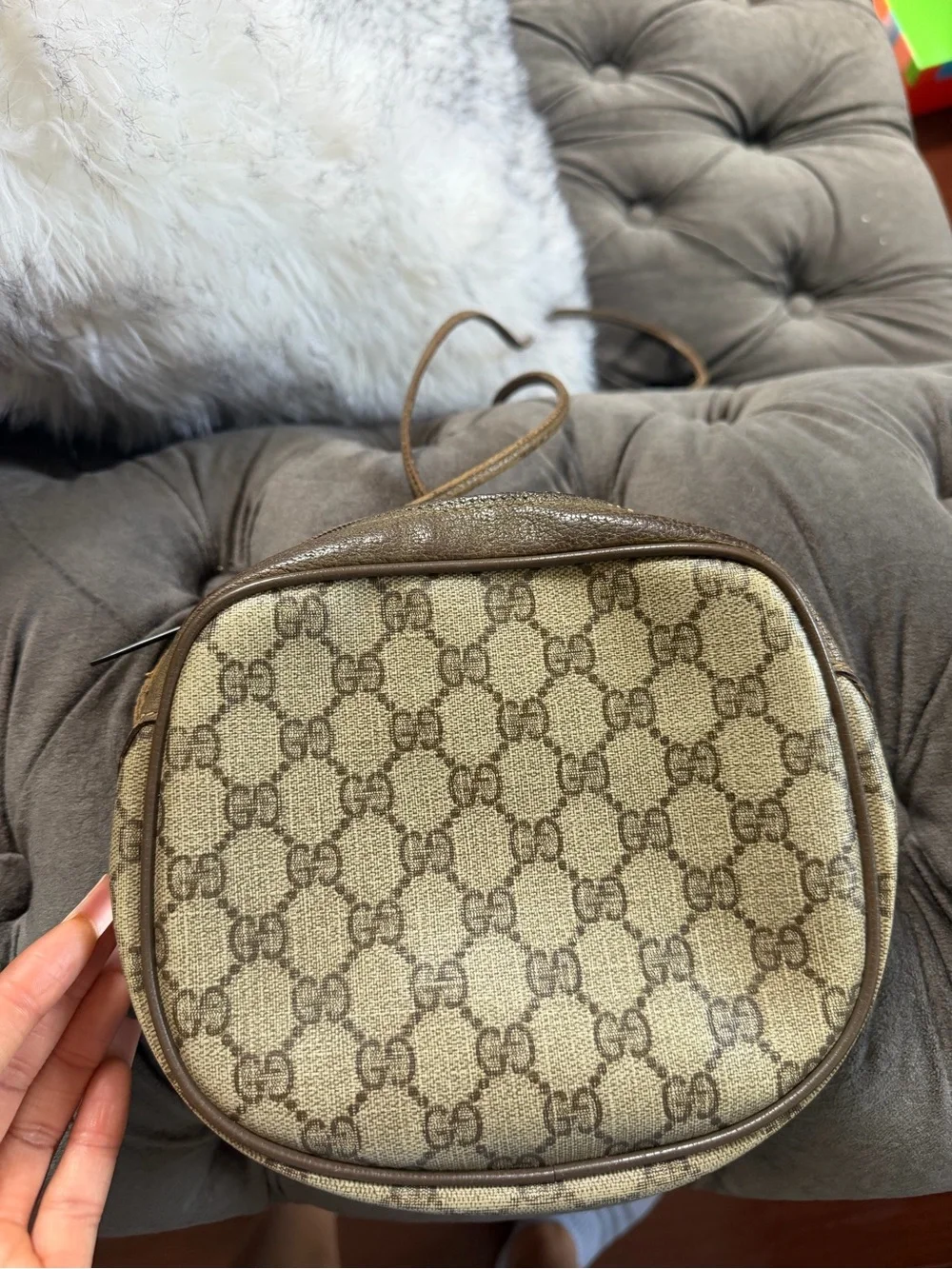 authentic vintage Gucci GG Supreme crossbody